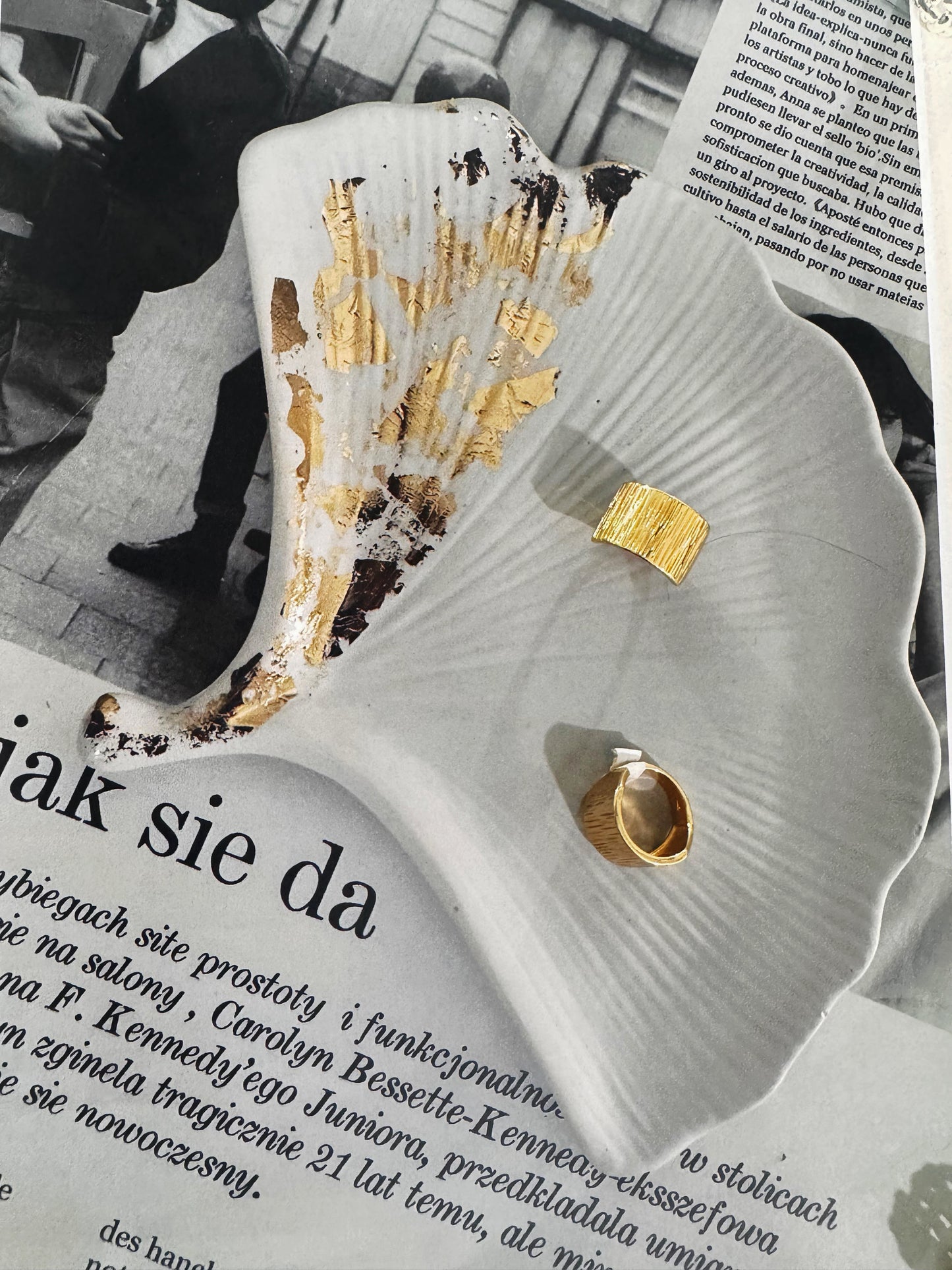 Anillo “Golden Texture” – Fuerza y elegancia en una sola pieza